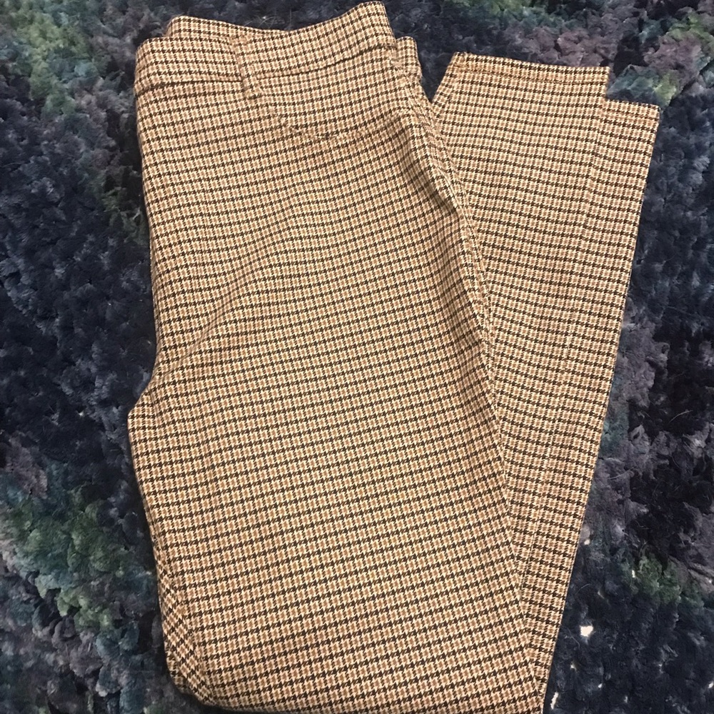 Houndstooth Jeggings Time and True.  New without tags.